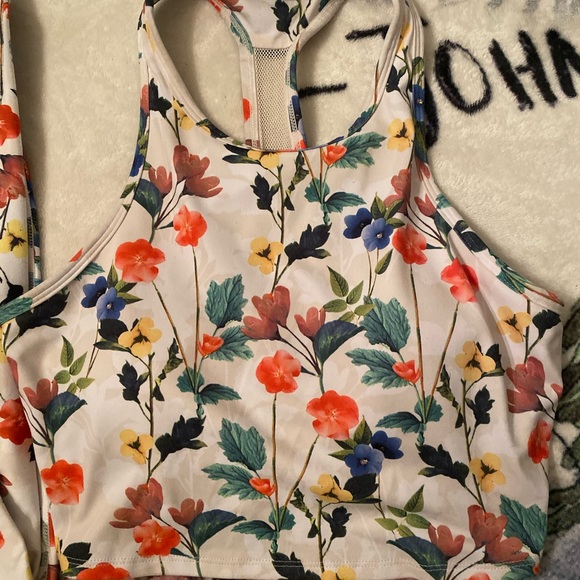 Floral Fabletics Set - Picture 3 of 4